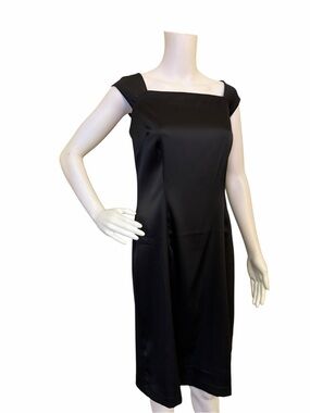 Metrostyle square-neck sheath dress